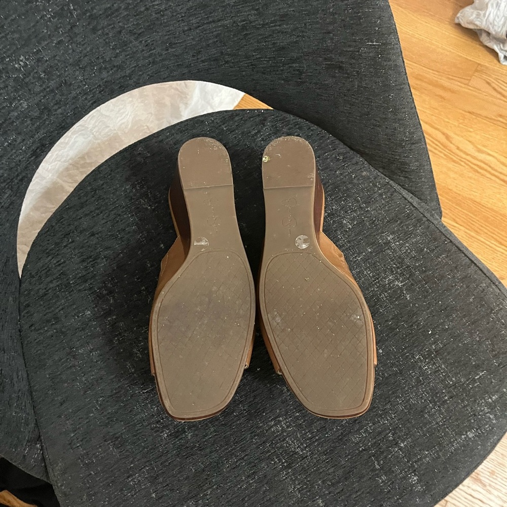Jessica Simpson wedge sandals! So cute, but warning size 10 fits like a 9 1/2 - Picture 4 of 4